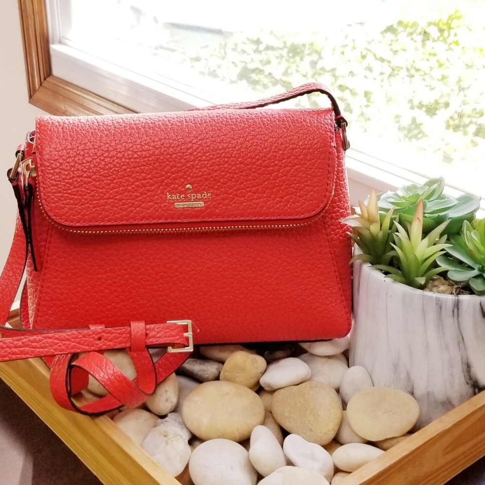 💥SOLD💥 Kate Spade Carter Street Berrin Crossbody - Picture 4 of 8